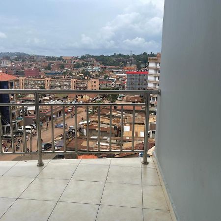 Bukandula Hotel Kampala Buitenkant foto