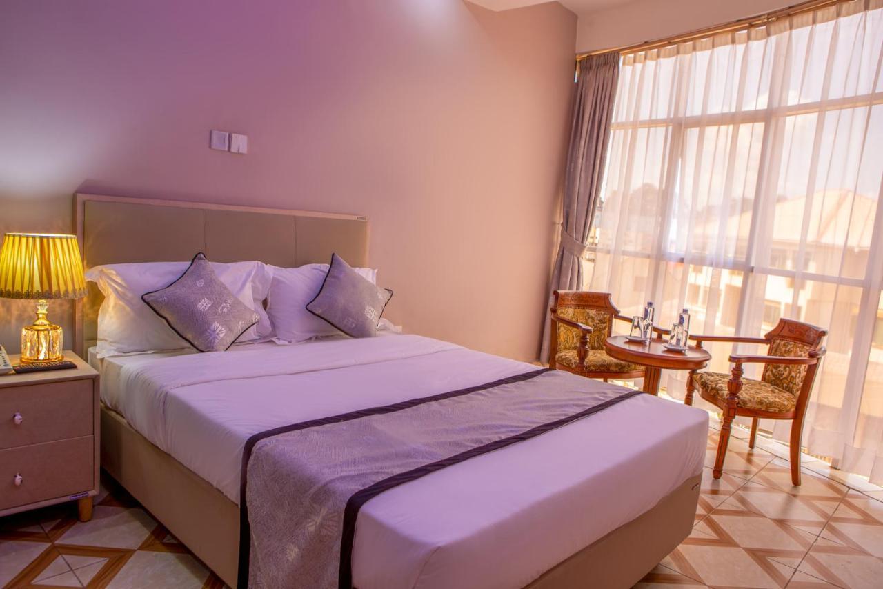 Bukandula Hotel Kampala Buitenkant foto